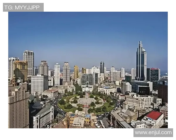 大连与深圳城市发展对比哪个更具现代化气息与新兴活力